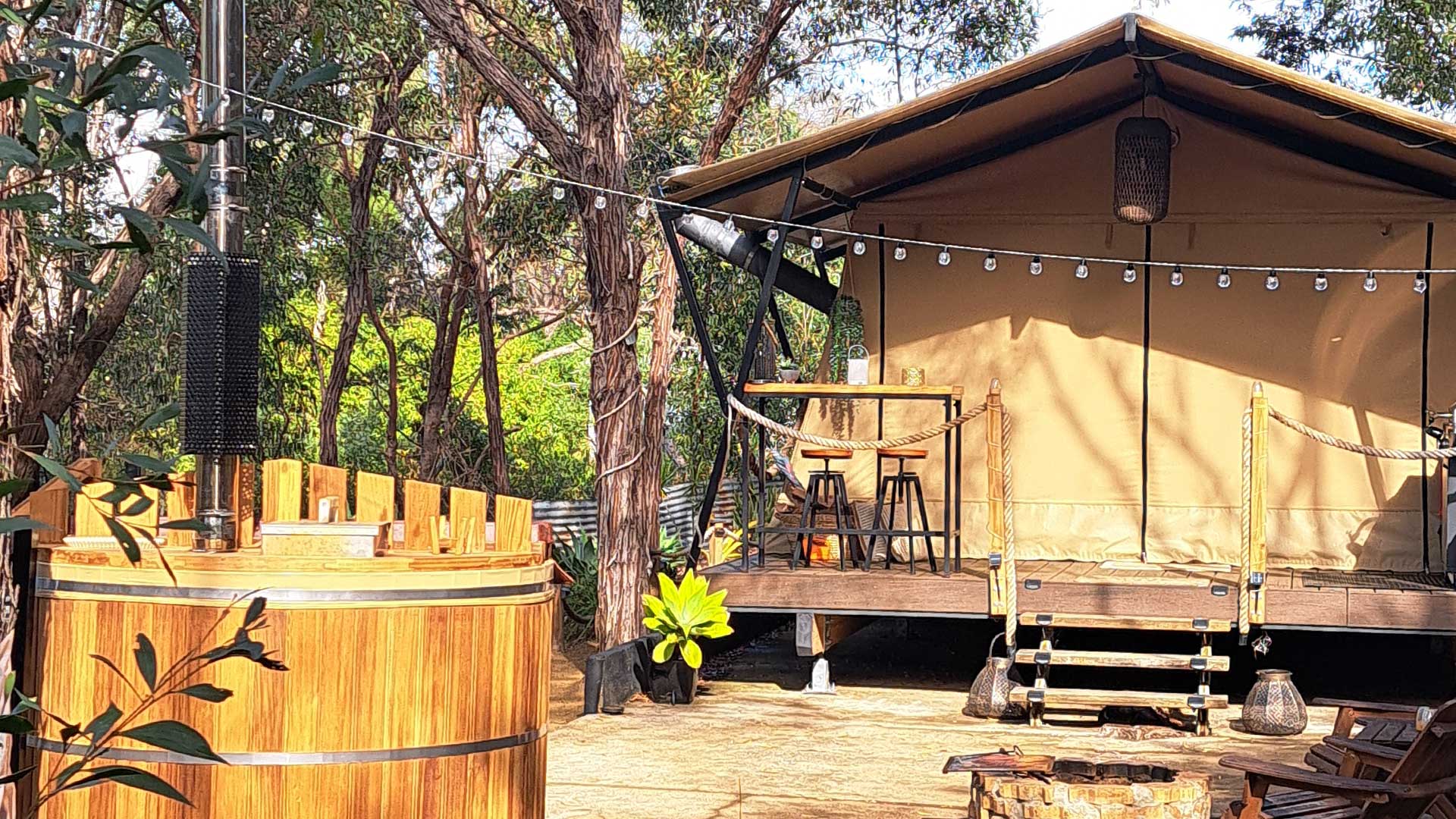 moogie-glamp-hot-tub-scenic-rim-accommodation moogie-glamp-hot-tub-scenic-rim-accommodation